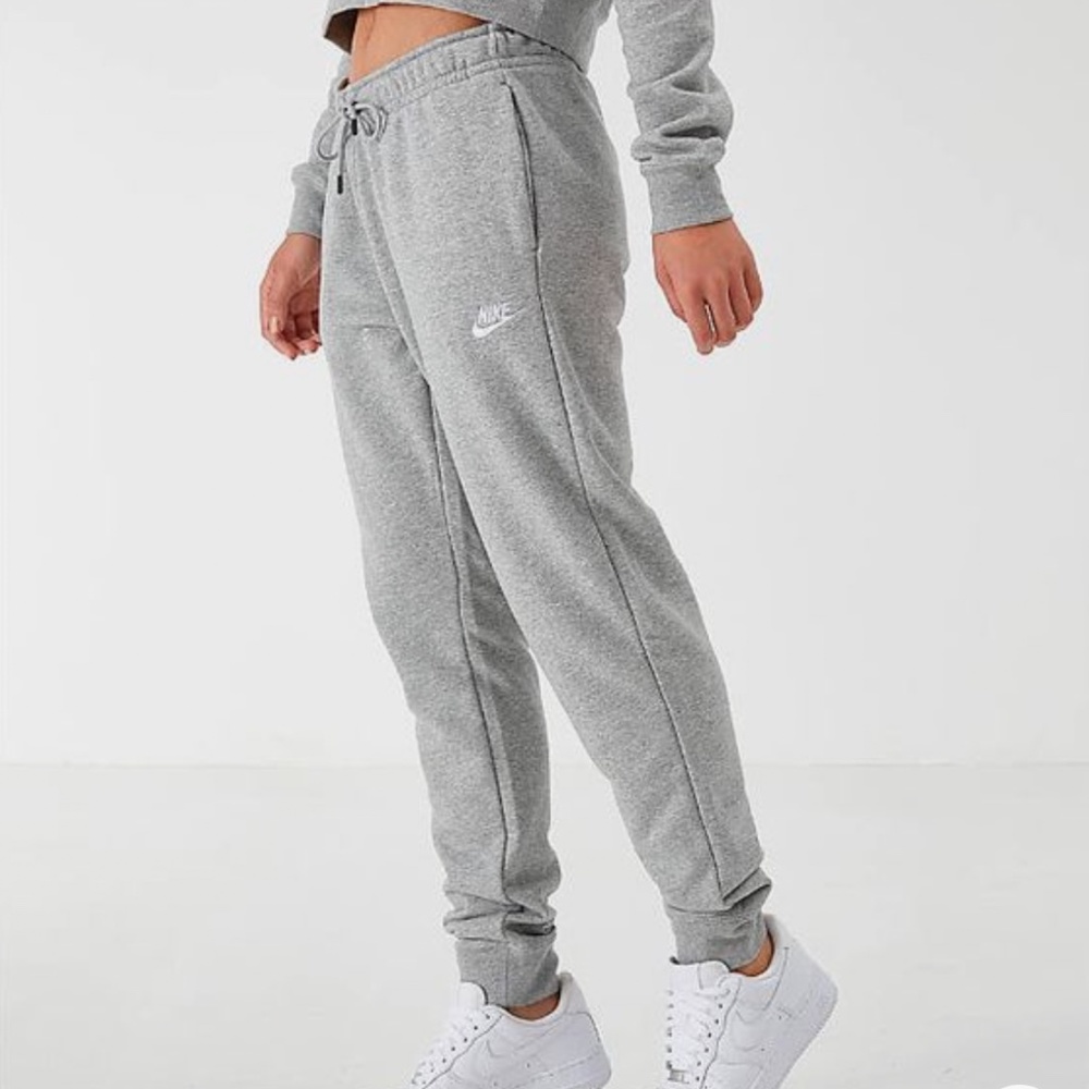 NIKE sweatpants